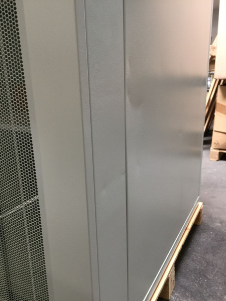ALLNET 19"Schrank, 42HE, B800/T1000mm, perforierte Blechtüren, Lichtgrau, SNB-Serie, *Demoschrank mi